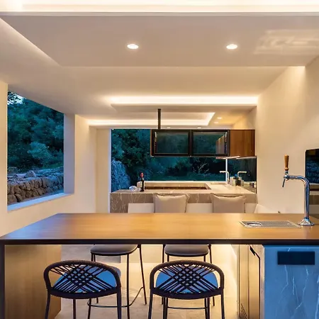 Stylish With A Pool And An Outdoor Kitchen Set In A Beautiful Valley In The North-east Of Mallorca Holiday home Pollenca