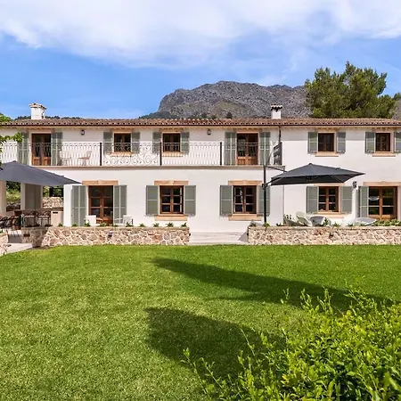 Stylish With A Pool And An Outdoor Kitchen Set In A Beautiful Valley In The North-east Of Mallorca Holiday home Pollenca