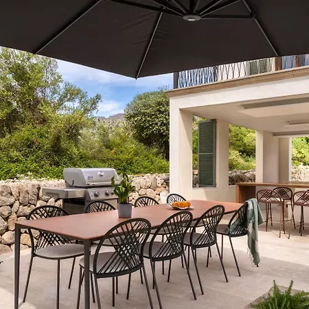 Holiday home Stylish With A Pool And An Outdoor Kitchen Set In A Beautiful Valley In The North-east Of Mallorca